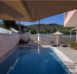 7 bedroom seaside villa with pool, Kassiopi, sleeps 13